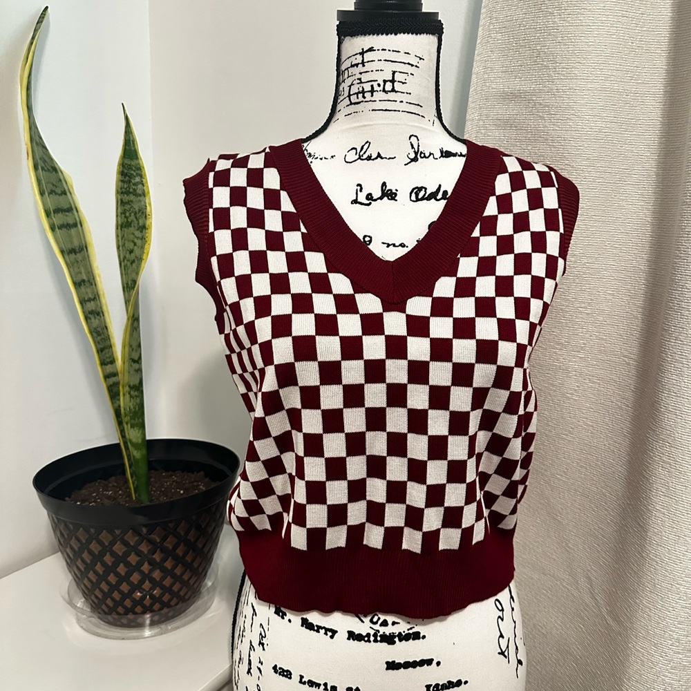 Knitted vest